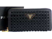 PRADA-PSP1301-blackb enl.JPG