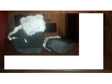 ����� ����