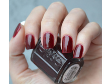 Essie Skirting the issue 2015.JPG