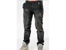 Kosmo Lupo KM212.jpg