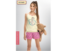 558