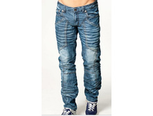 Kosmo Lupo KM445.jpg