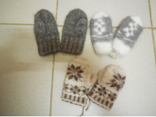 �������