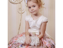 14438908463983 600.jpg