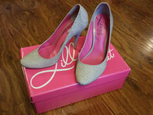 ����� Lilly's closet, �. 38 (�� 37)
