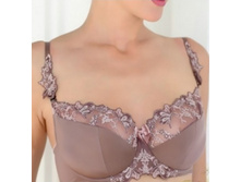LA NO*TE ROU*GE B-0216 �����������  499,00