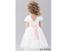 00000002790v8 968 903.jpg