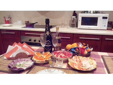 ��� ���)