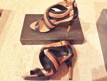 ��������� United Nude, 37 ������