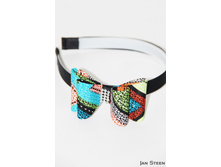 �������