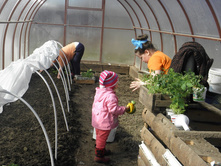 �������