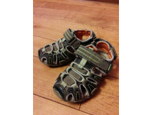 23 � Geox, 350 �