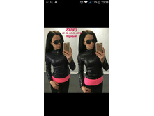 2500���