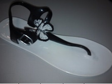 S-4061 BLACK WHITE.jpg