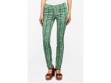 3827b24e-d9f0-11e4-af52-00259002479e face.jpeg