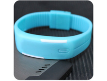 ���.����