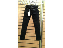 ����� ����