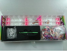 ����� ������� Loom Bands. ���� 150 ���/��.