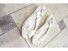 10. 38 �-� 100�