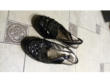 16. 38 �-� 100�