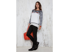 ������� �������: 8307 ����: 3590 ���.