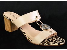 38 (24 ��) 699 ���., ���,���� 522-32(�) �������, ����� KAROLINA.jpg