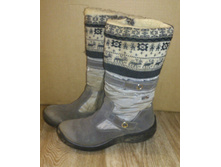 ������-�������