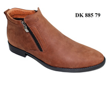 1950�. DK 885 79