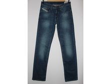 Diesel Larke 2035-02.JPG