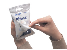 KIMBERLY-CLARK Kleenex ������� ��������������� �������� 152�200�� 15��