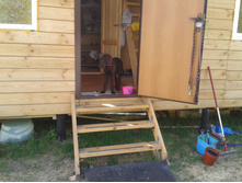 �������