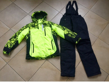 ������ ������� ������ �������� Kalborn ���� Wild Yellow. ������� S (42), M (44), XL (48), XXL (50), XXXL (52). ���� 4770 �.