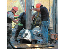 Burilshhik neftjanyh skvazhin 1.jpg