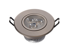 637012103 600�.jpg