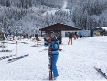 ���-�������