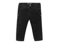 ����� �����������, 1 403 ���.