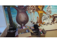 A9f4qugHY w.jpg