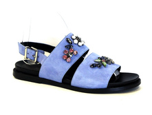 W2206-C09-5 00000043473.jpg