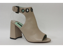 W2218-C05-2 00000045454.jpg