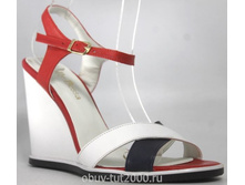 ��������� MOLLY BESSA �������: 4500 ������ 1500�