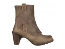 5200�-n569 land p.jpg