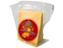 ��� �������� �ף���� <<PARMESAN IN WEDGES>> / <<��������>>  �.�.� � �.�. 37 %   0,3  ��  78016           789,36 RUB  ��