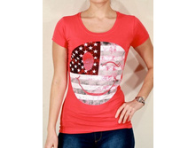 Futbolka-so-strazami-i-printom-smajlom-amerikanskim-flagom-nnf5012-300x400.JPG