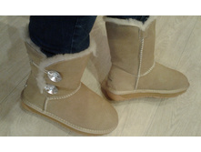 159670815-ugg bez.jpg