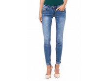 42bcadcc-dce8-11e6-b10a-00259002479e face.jpeg