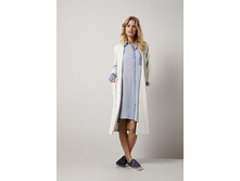 H2W 17S3 YAYA 4360-385x550.jpg