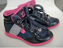 ��������� Lelli Kelly .������ 29. 1500���.