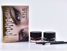 170 ���. - ����� ��� ���� Kylie long wear gel eyeliner 2 in 1