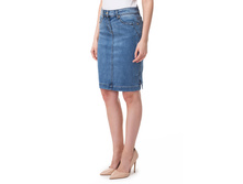 872539cb-a468-11e6-b109-00259002479e face.jpeg