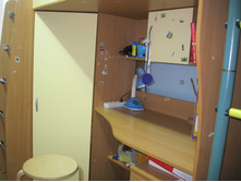 ����� ����